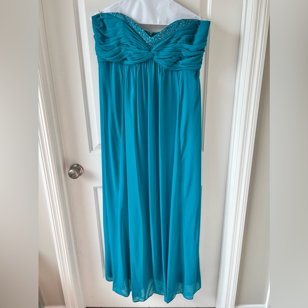 David’s Bridal strapless formal dress